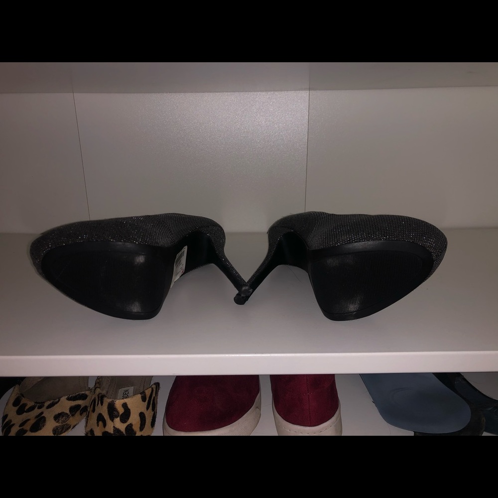 Pumps - Picture 3 of 3